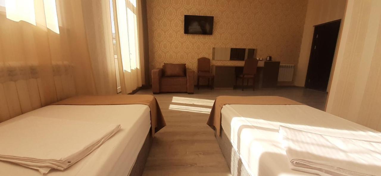 Lime Hotel & Restaurant Complex Gyumri Esterno foto