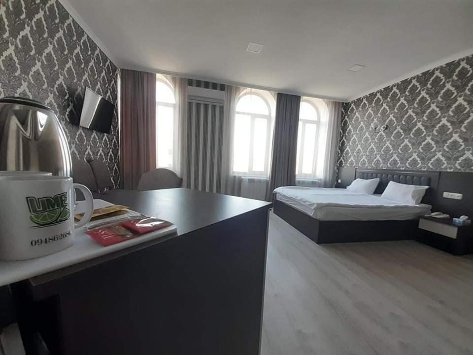 Lime Hotel & Restaurant Complex Gyumri Esterno foto